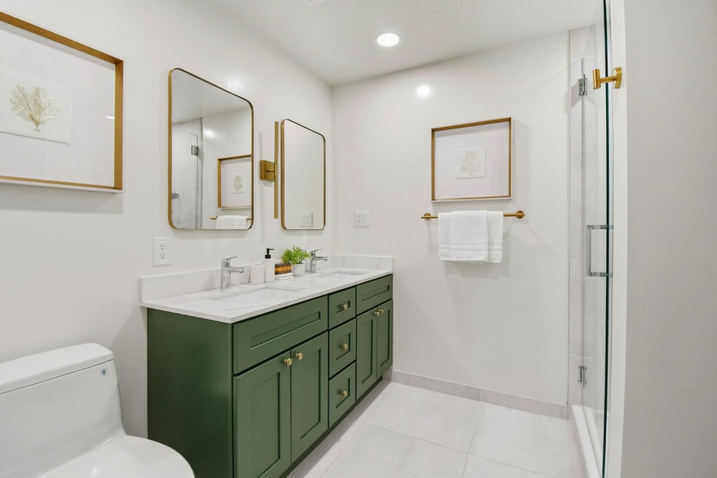 Detail Gallery Image 24 of 46 For 4198 Huntington St, Oakland,  CA 94619 - 4 Beds | 2 Baths