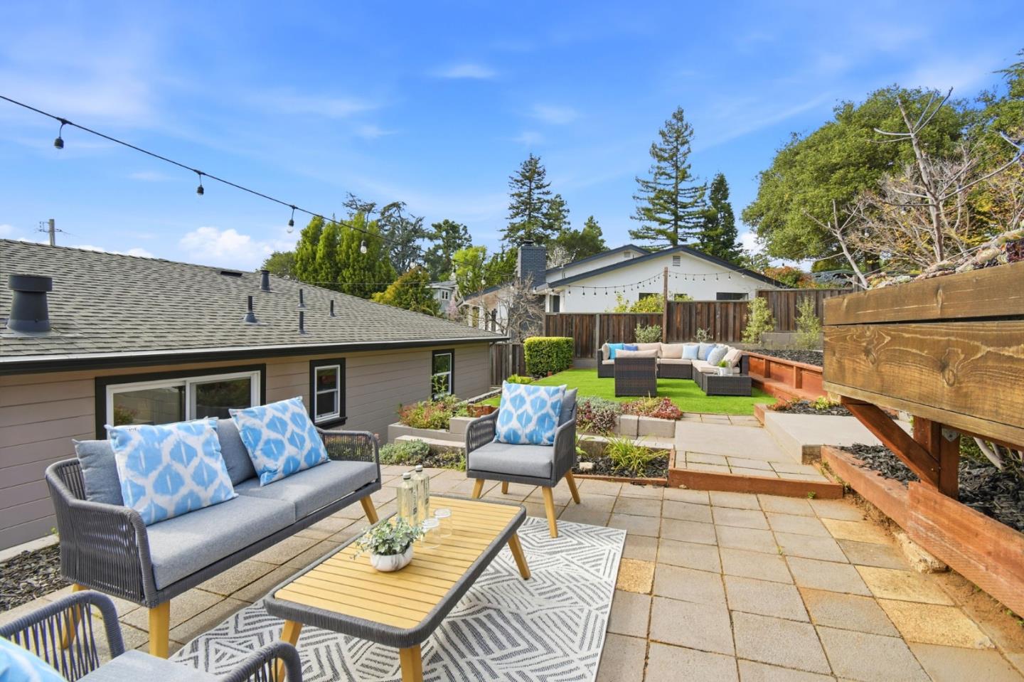 Detail Gallery Image 30 of 46 For 4198 Huntington St, Oakland,  CA 94619 - 4 Beds | 2 Baths