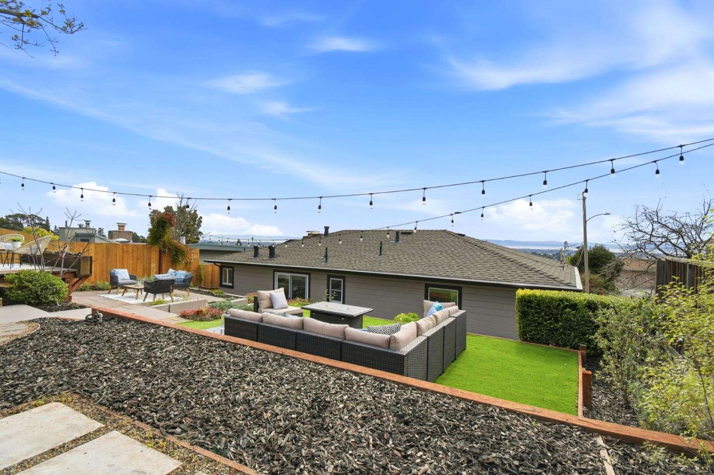 Detail Gallery Image 36 of 46 For 4198 Huntington St, Oakland,  CA 94619 - 4 Beds | 2 Baths