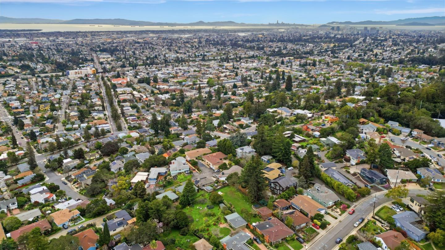 Detail Gallery Image 44 of 46 For 4198 Huntington St, Oakland,  CA 94619 - 4 Beds | 2 Baths