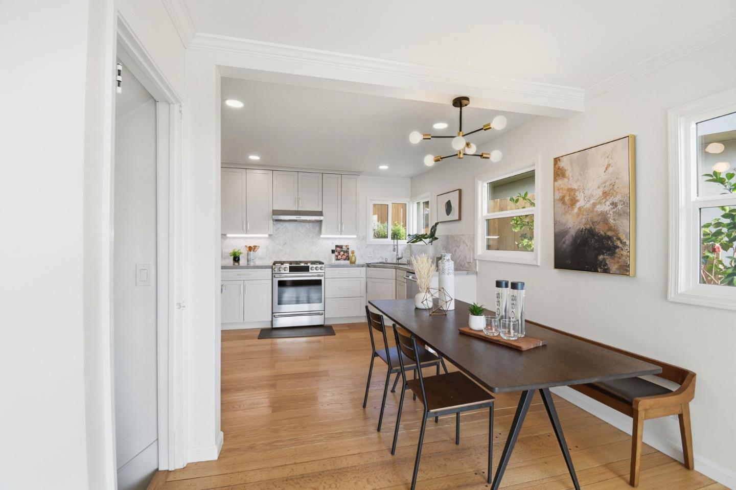 Detail Gallery Image 6 of 46 For 4198 Huntington St, Oakland,  CA 94619 - 4 Beds | 2 Baths