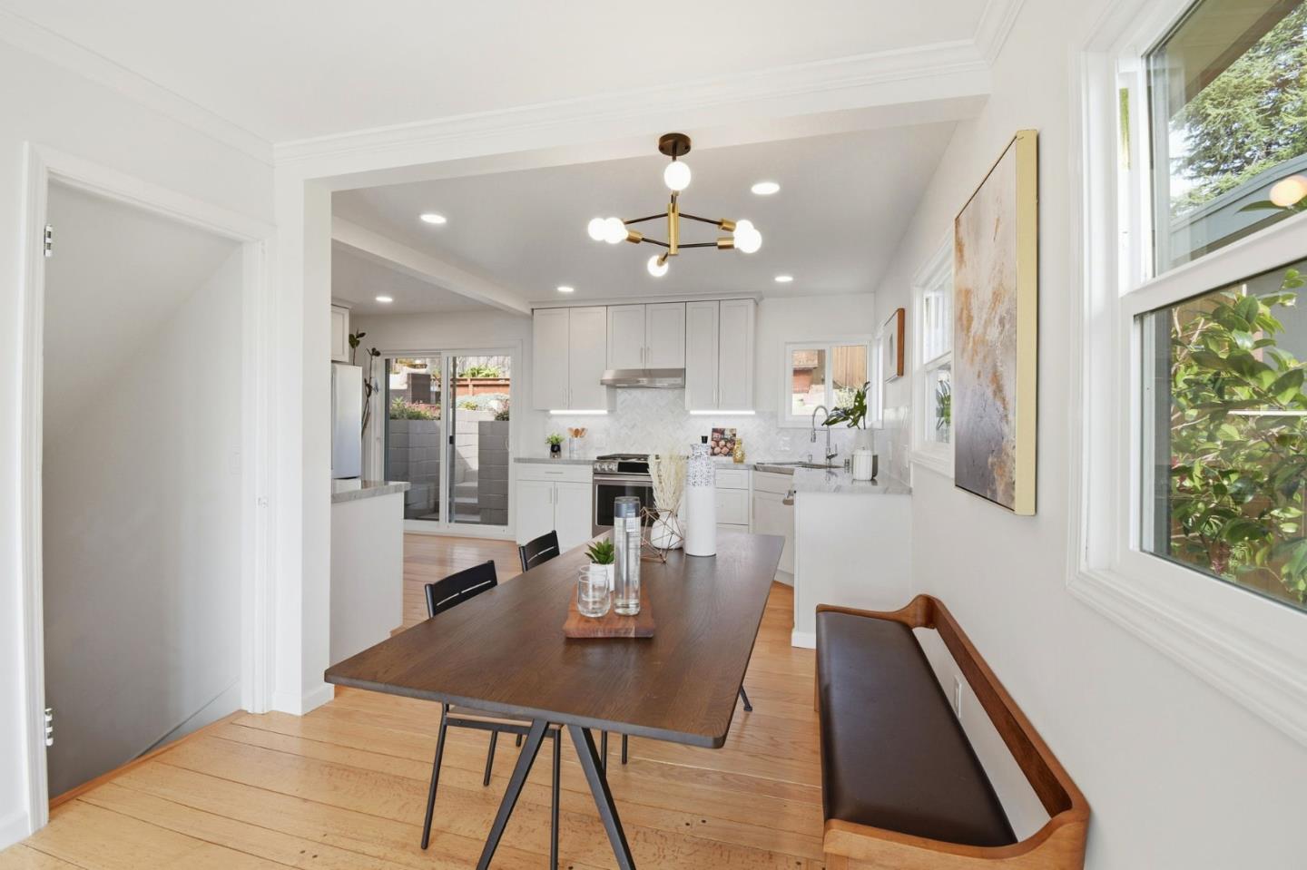 Detail Gallery Image 7 of 46 For 4198 Huntington St, Oakland,  CA 94619 - 4 Beds | 2 Baths