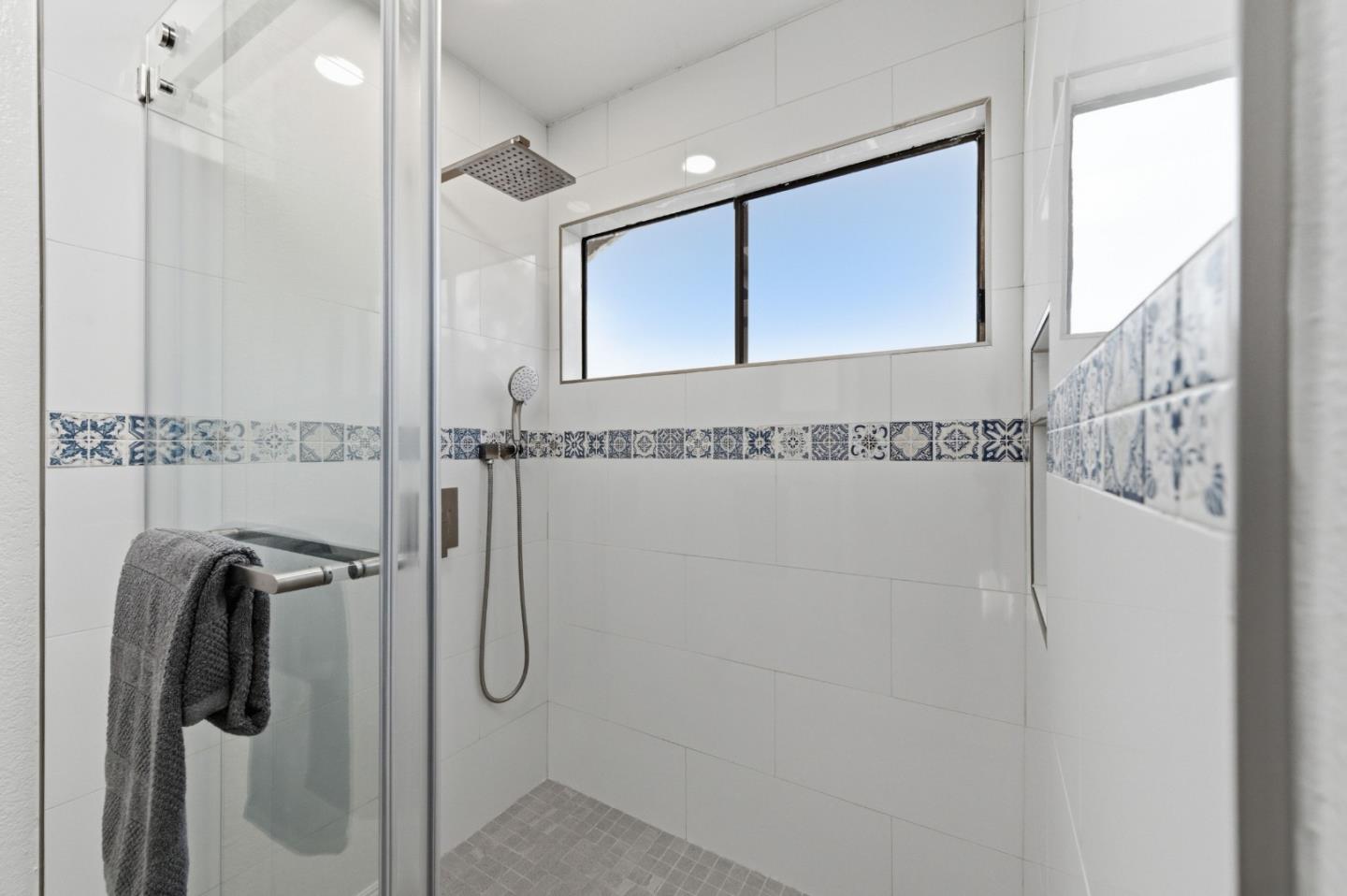 Detail Gallery Image 25 of 78 For 4819 Kenwood St, Union City,  CA 94587 - 3 Beds | 2/1 Baths