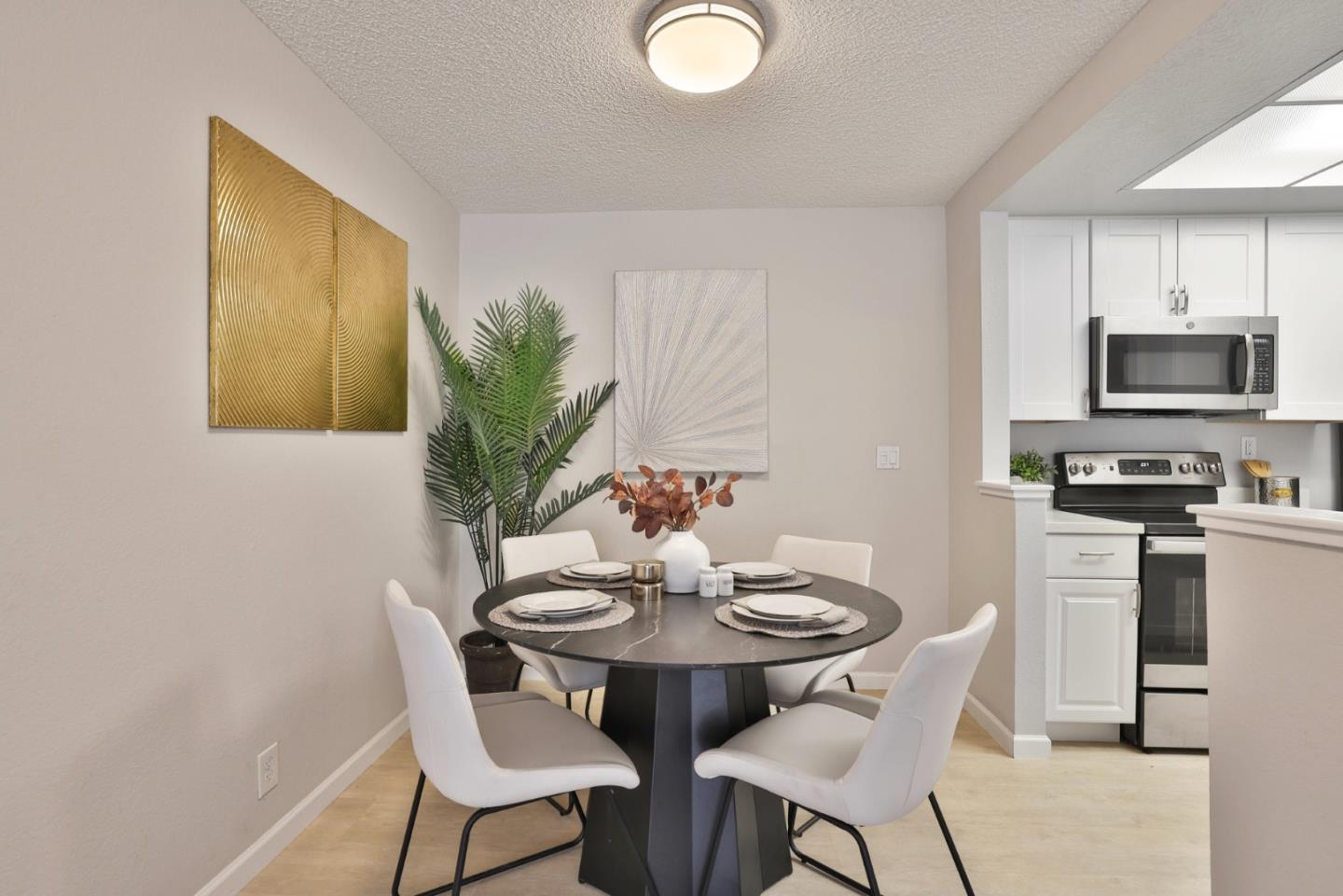 Photo #10: ML82036026 Listing: Photo #10