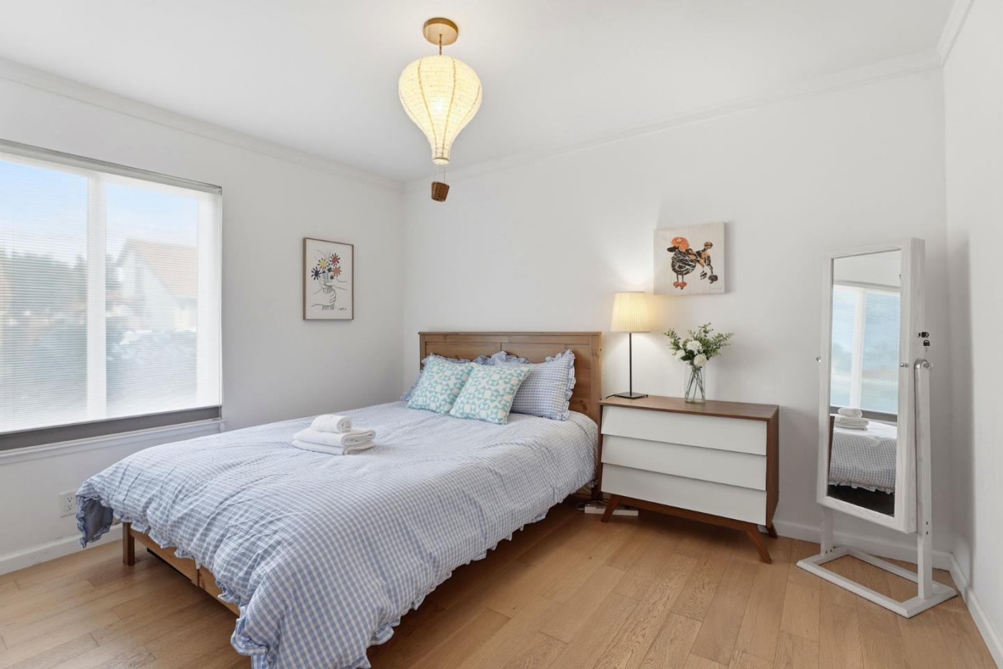 Detail Gallery Image 13 of 31 For 1558 Calle Enrique, Pleasanton,  CA 94566 - 3 Beds | 2 Baths