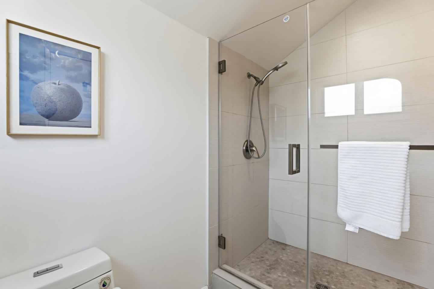 Detail Gallery Image 22 of 31 For 1558 Calle Enrique, Pleasanton,  CA 94566 - 3 Beds | 2 Baths