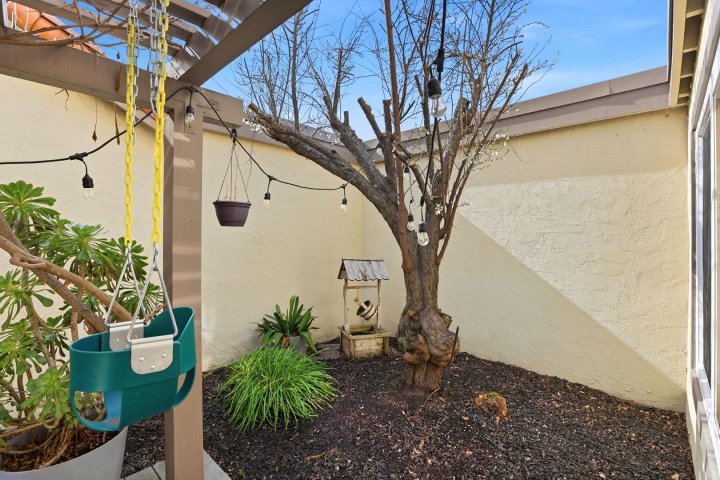 Detail Gallery Image 25 of 31 For 1558 Calle Enrique, Pleasanton,  CA 94566 - 3 Beds | 2 Baths