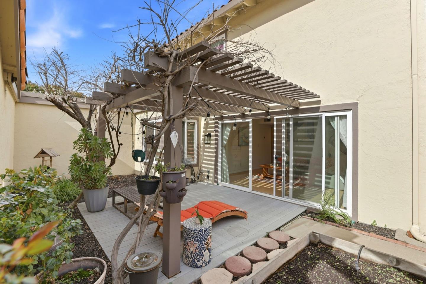 Detail Gallery Image 28 of 31 For 1558 Calle Enrique, Pleasanton,  CA 94566 - 3 Beds | 2 Baths