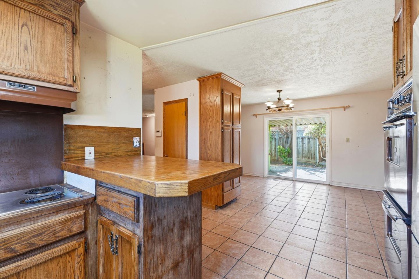 Detail Gallery Image 15 of 40 For 2298 Sunrise Dr, San Jose,  CA 95124 - 3 Beds | 2 Baths