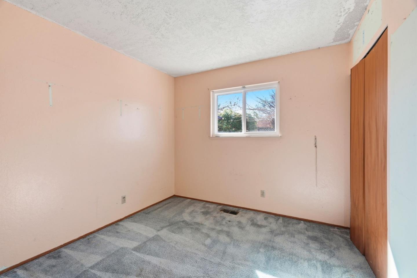 Detail Gallery Image 19 of 40 For 2298 Sunrise Dr, San Jose,  CA 95124 - 3 Beds | 2 Baths