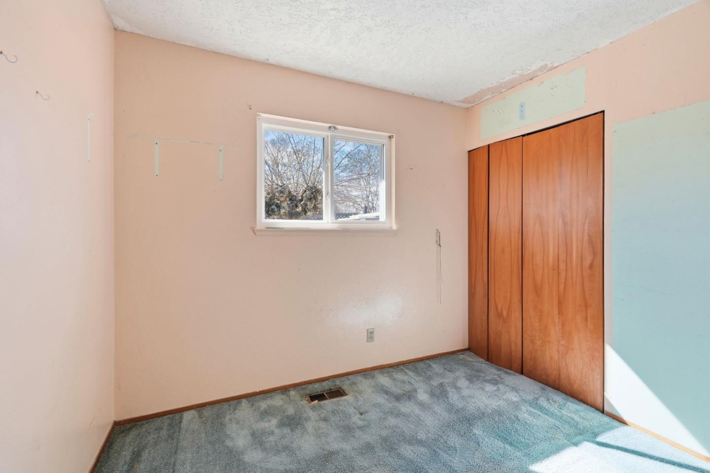 Detail Gallery Image 20 of 40 For 2298 Sunrise Dr, San Jose,  CA 95124 - 3 Beds | 2 Baths