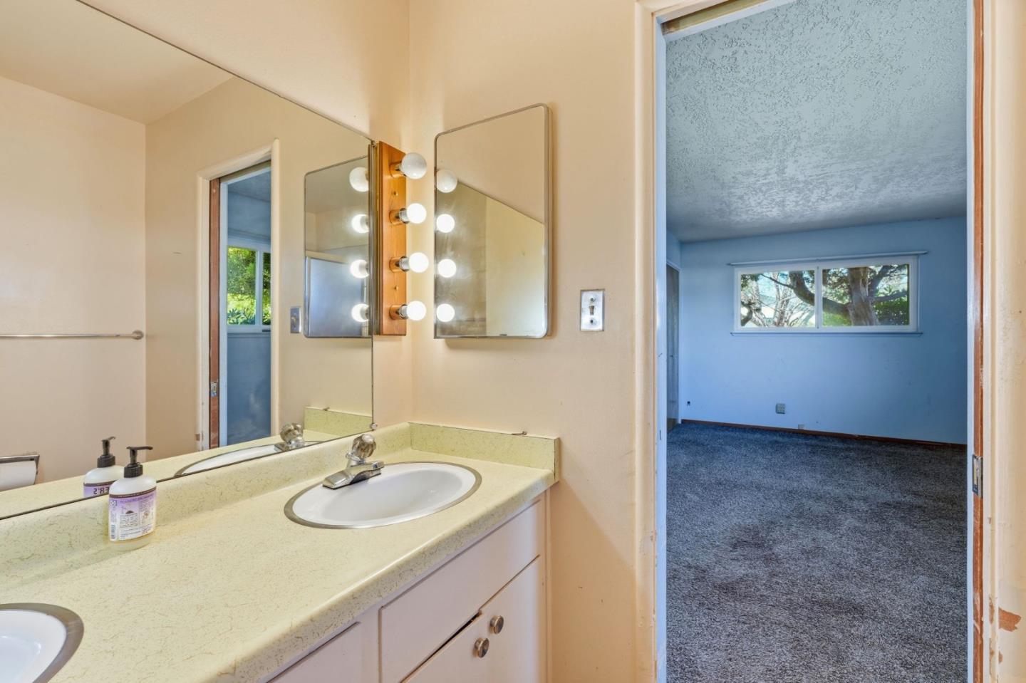 Detail Gallery Image 31 of 40 For 2298 Sunrise Dr, San Jose,  CA 95124 - 3 Beds | 2 Baths