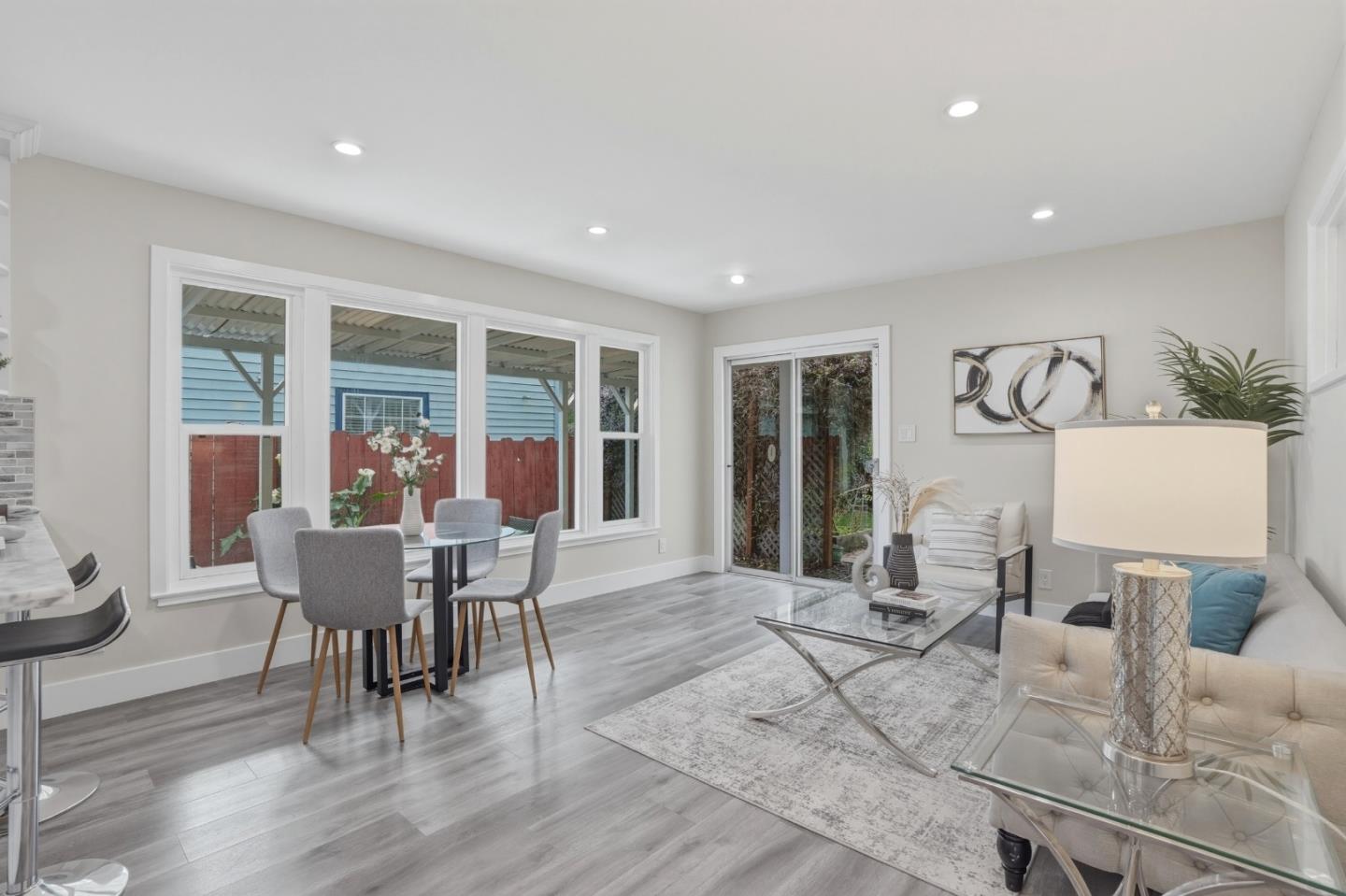 Detail Gallery Image 15 of 54 For 2115 Clarke Ave, East Palo Alto,  CA 94303 - 3 Beds | 1/1 Baths