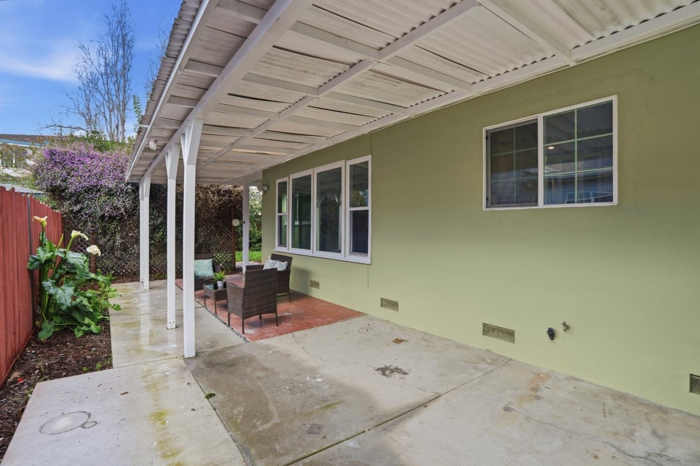 Detail Gallery Image 39 of 54 For 2115 Clarke Ave, East Palo Alto,  CA 94303 - 3 Beds | 1/1 Baths