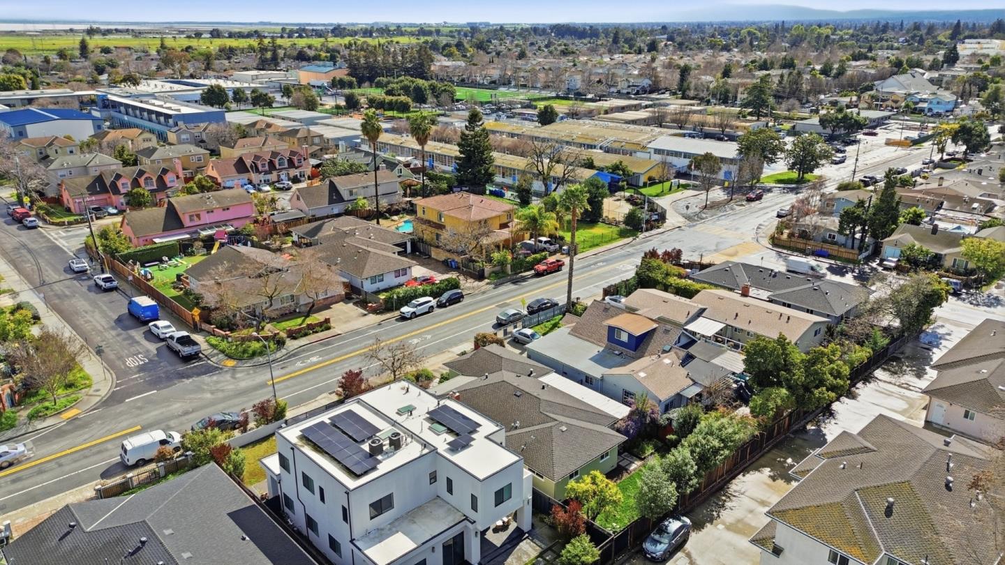 Detail Gallery Image 47 of 54 For 2115 Clarke Ave, East Palo Alto,  CA 94303 - 3 Beds | 1/1 Baths