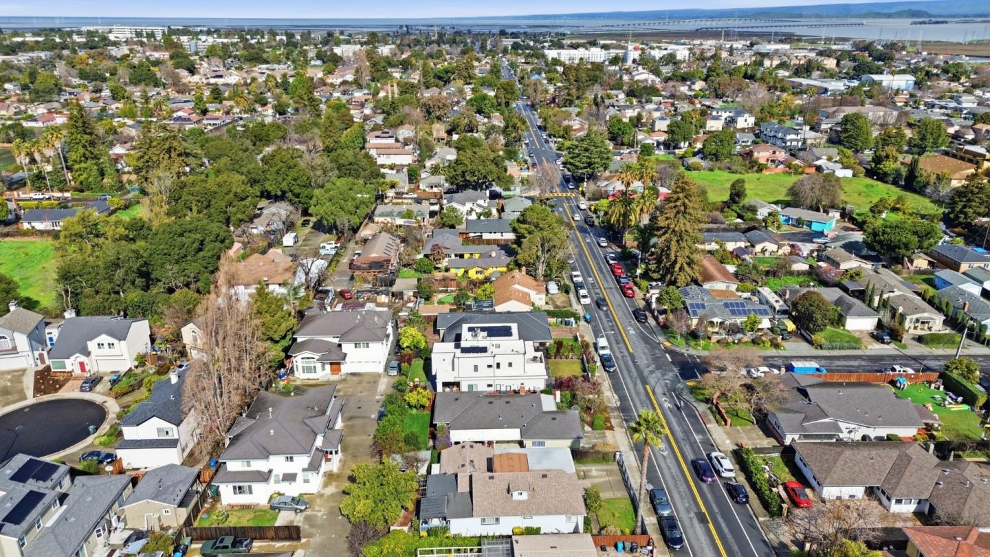 Detail Gallery Image 50 of 54 For 2115 Clarke Ave, East Palo Alto,  CA 94303 - 3 Beds | 1/1 Baths