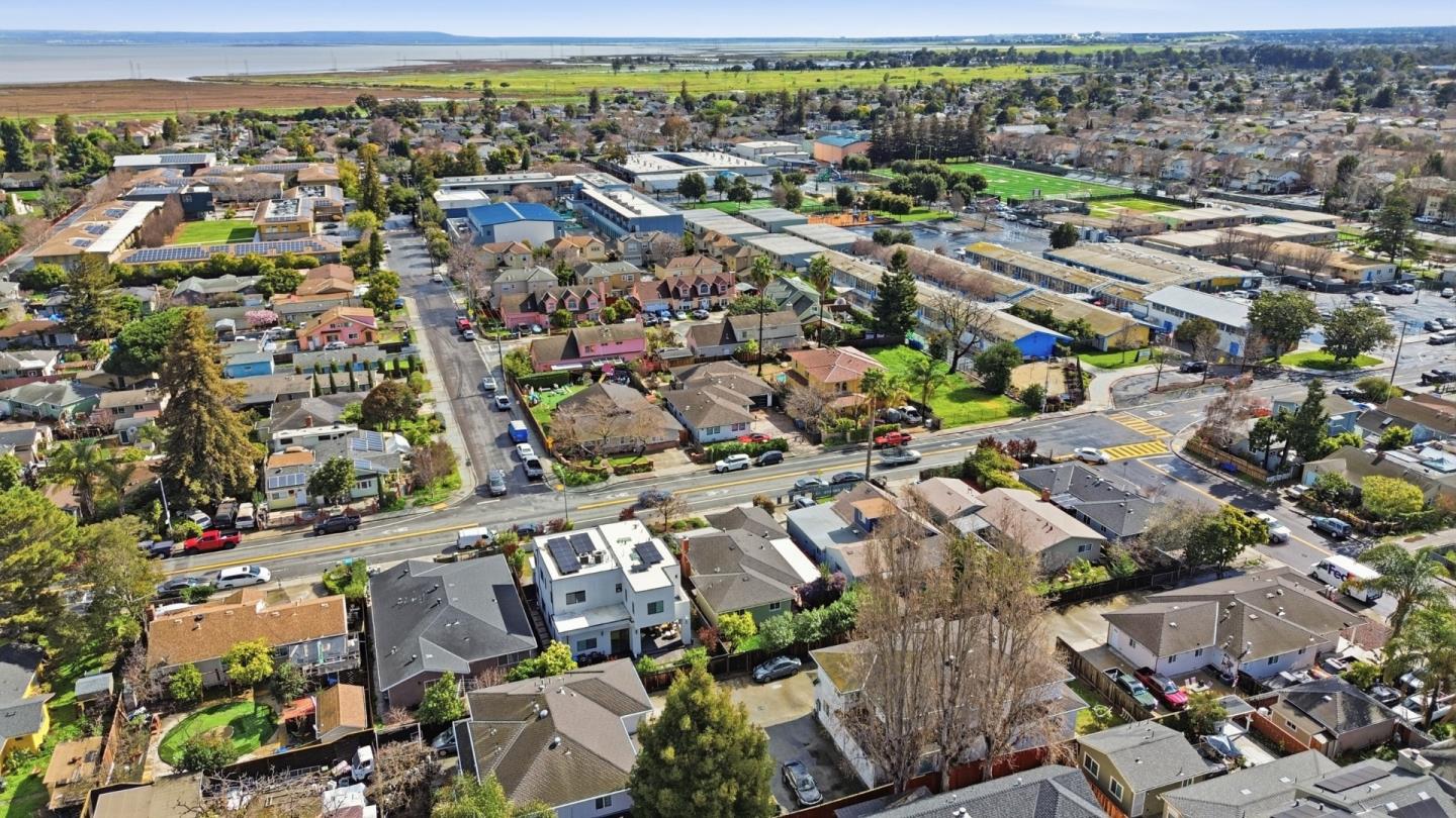 Detail Gallery Image 53 of 54 For 2115 Clarke Ave, East Palo Alto,  CA 94303 - 3 Beds | 1/1 Baths