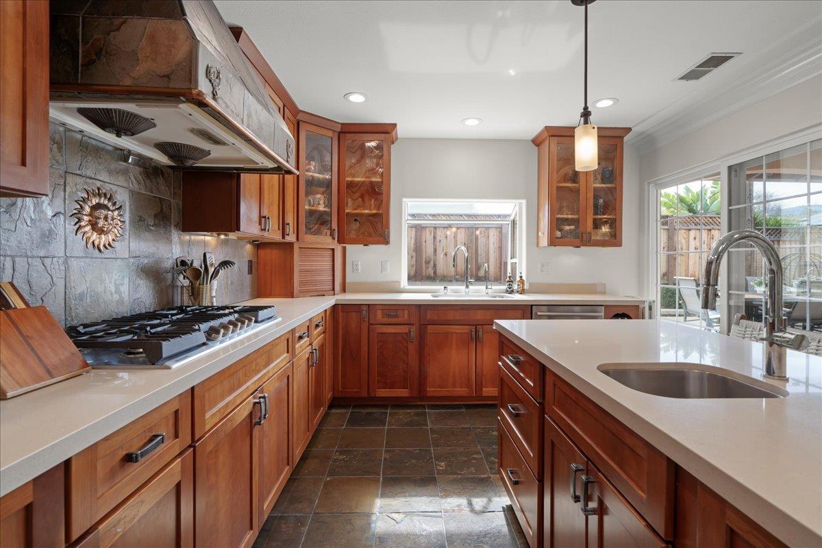 Detail Gallery Image 23 of 49 For 5072 Hawley Ct, San Jose,  CA 95118 - 3 Beds | 2 Baths