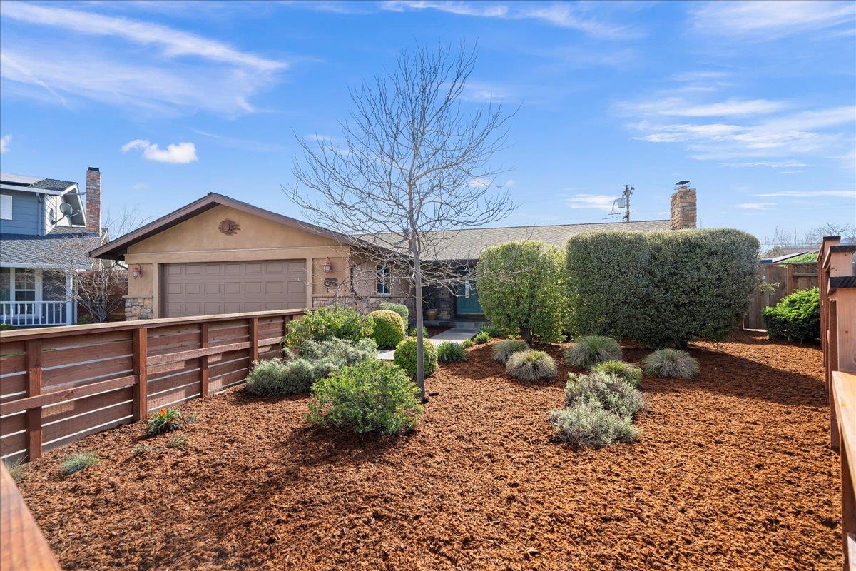 Detail Gallery Image 3 of 49 For 5072 Hawley Ct, San Jose,  CA 95118 - 3 Beds | 2 Baths