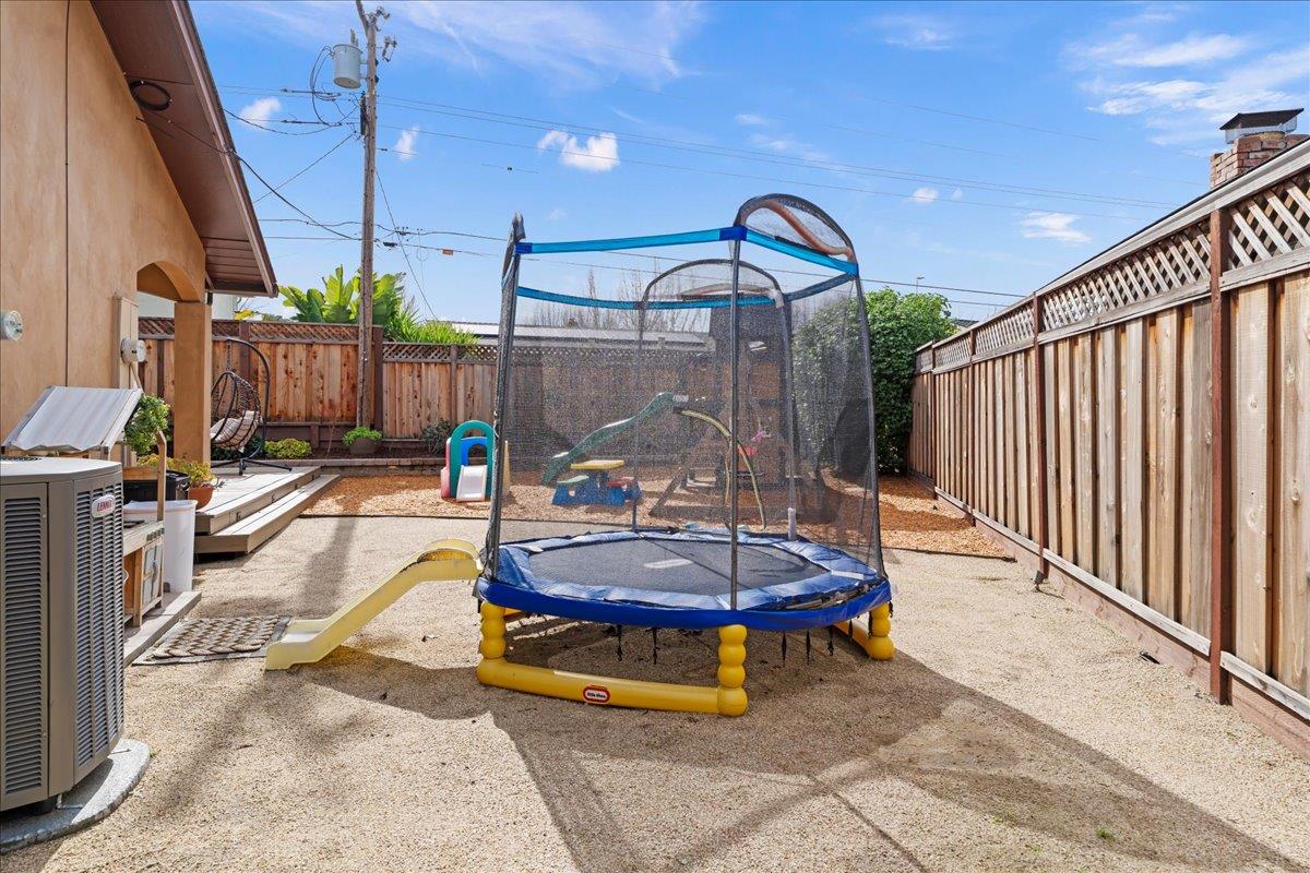 Detail Gallery Image 47 of 49 For 5072 Hawley Ct, San Jose,  CA 95118 - 3 Beds | 2 Baths