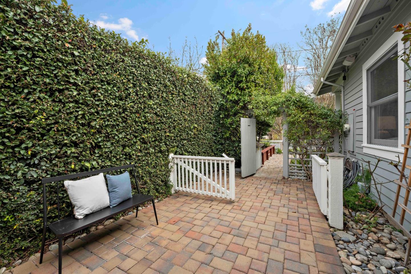 Detail Gallery Image 36 of 56 For 14 Cross Way, Los Gatos,  CA 95030 - 2 Beds | 2 Baths