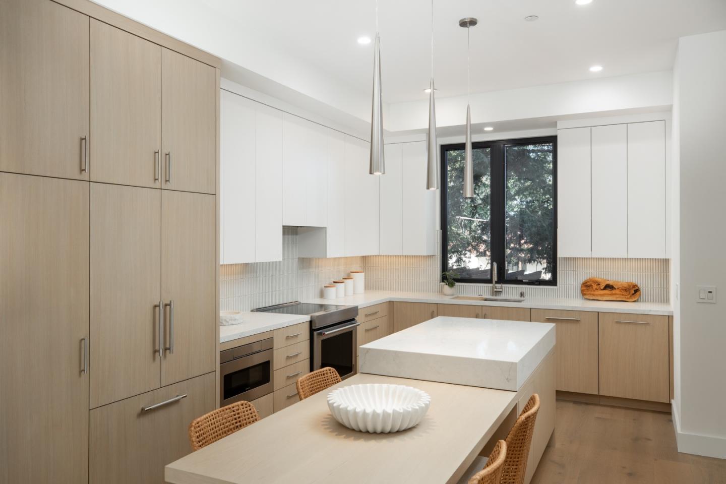 Detail Gallery Image 14 of 25 For 16 Fourth St, Los Altos,  CA 94022 - 3 Beds | 3 Baths