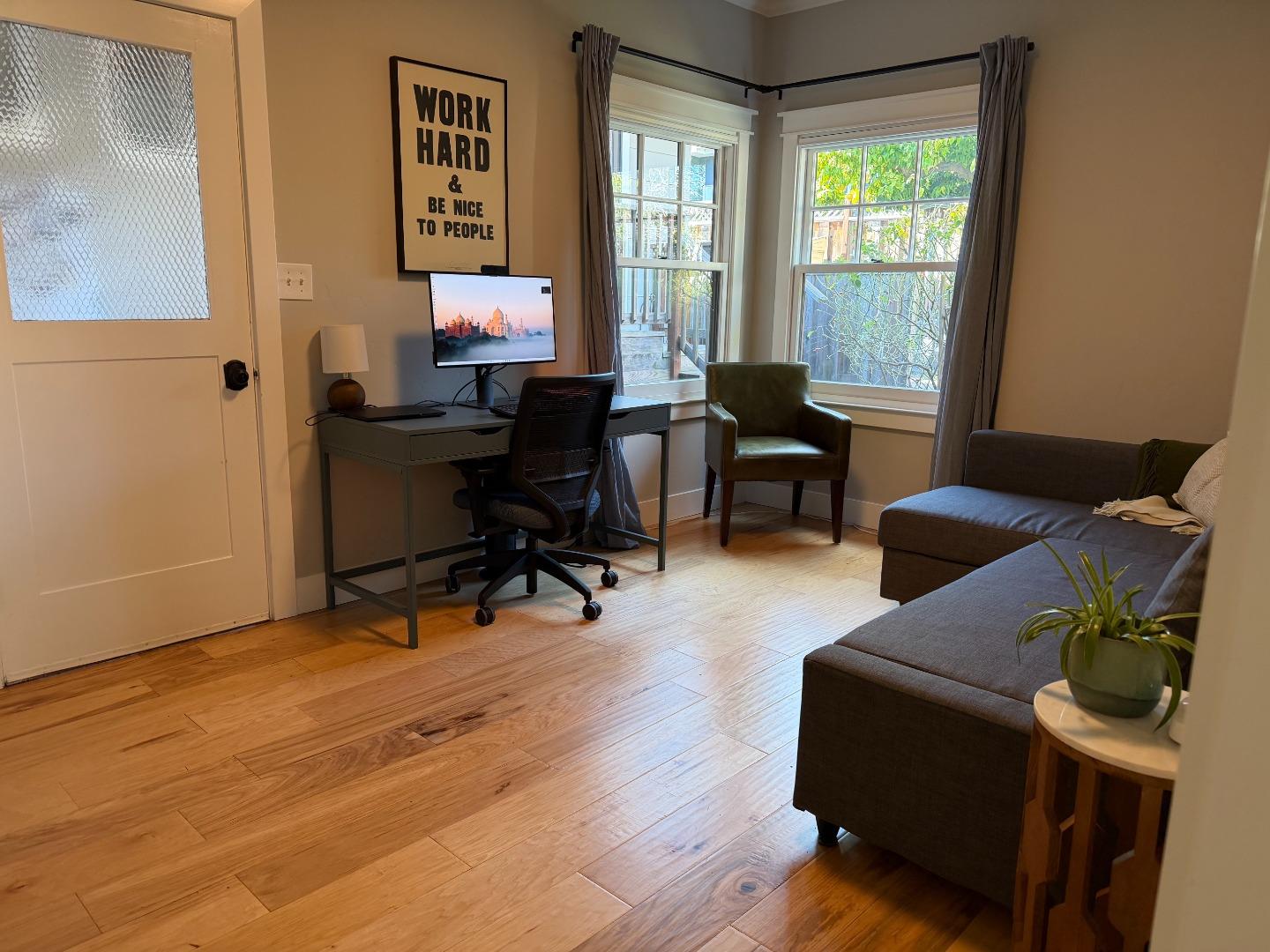 Detail Gallery Image 11 of 14 For 2258 Howard Ave, San Carlos,  CA 94070 - 3 Beds | 2/1 Baths