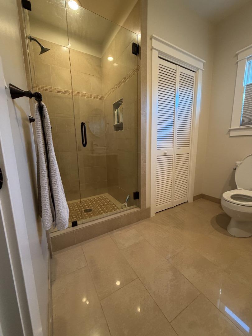 Detail Gallery Image 13 of 14 For 2258 Howard Ave, San Carlos,  CA 94070 - 3 Beds | 2/1 Baths