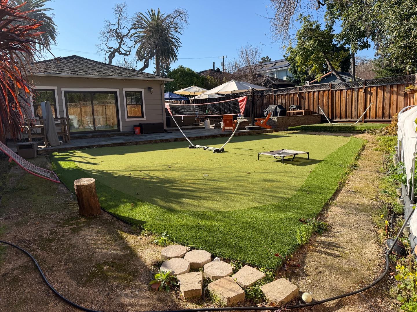 Detail Gallery Image 14 of 14 For 2258 Howard Ave, San Carlos,  CA 94070 - 3 Beds | 2/1 Baths