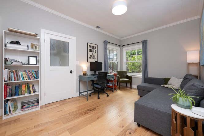 Detail Gallery Image 24 of 38 For 2258 Howard Ave, San Carlos,  CA 94070 - 3 Beds | 2/1 Baths