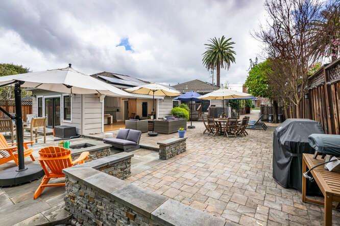 Detail Gallery Image 27 of 38 For 2258 Howard Ave, San Carlos,  CA 94070 - 3 Beds | 2/1 Baths