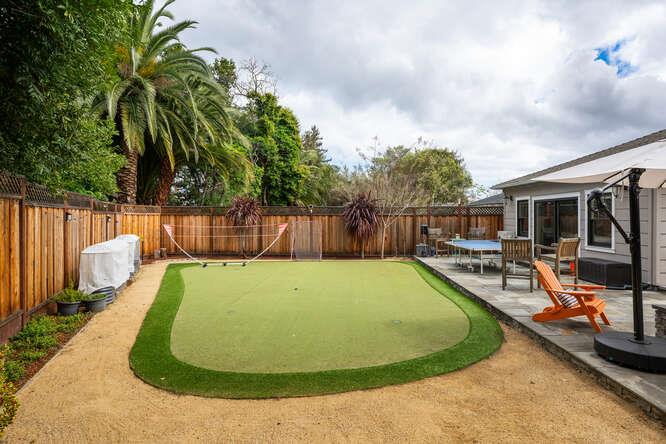 Detail Gallery Image 31 of 38 For 2258 Howard Ave, San Carlos,  CA 94070 - 3 Beds | 2/1 Baths