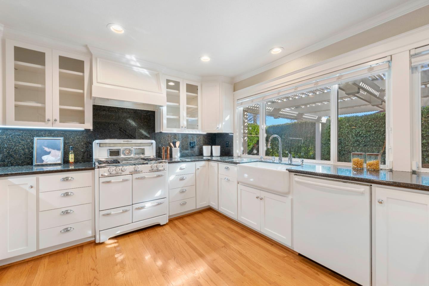 Detail Gallery Image 12 of 50 For 348 Henderson Dr, San Jose,  CA 95123 - 3 Beds | 2 Baths