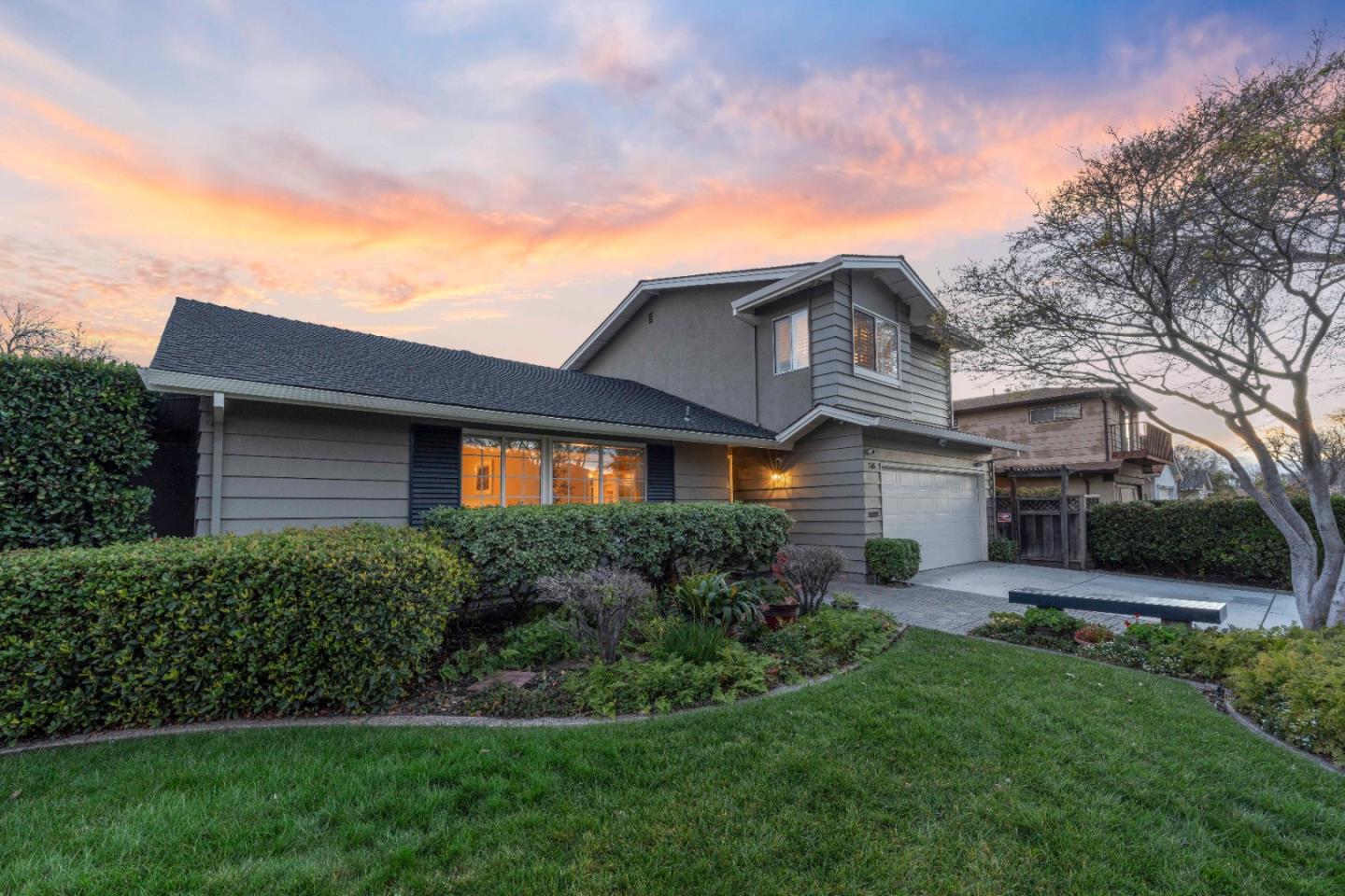 Detail Gallery Image 2 of 50 For 348 Henderson Dr, San Jose,  CA 95123 - 3 Beds | 2 Baths