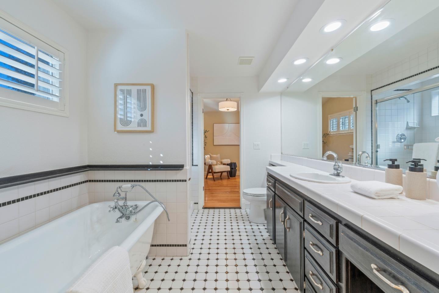 Detail Gallery Image 24 of 50 For 348 Henderson Dr, San Jose,  CA 95123 - 3 Beds | 2 Baths