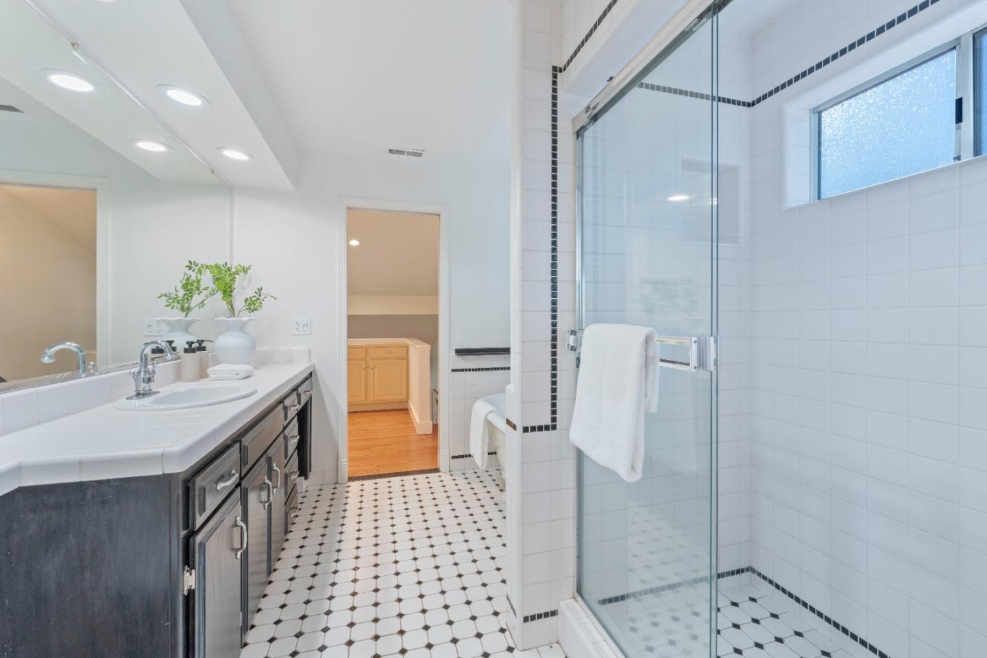 Detail Gallery Image 25 of 50 For 348 Henderson Dr, San Jose,  CA 95123 - 3 Beds | 2 Baths