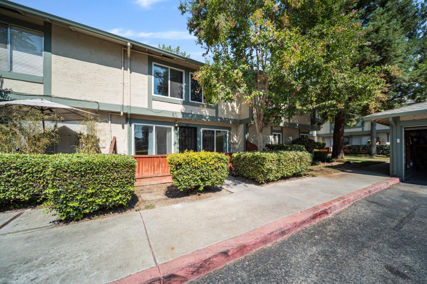 Detail Gallery Image 21 of 22 For 2697 Lone Bluff Way, San Jose,  CA 95111 - 2 Beds | 1/1 Baths