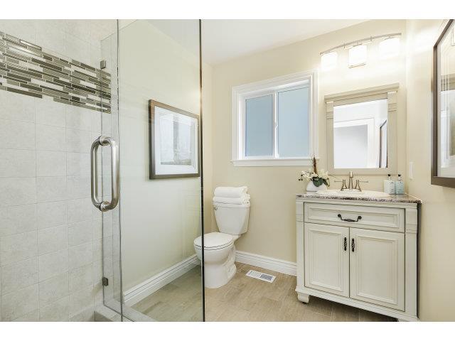 Detail Gallery Image 7 of 9 For 2617 Barclay Way, Belmont,  CA 94002 - 5 Beds | 3 Baths