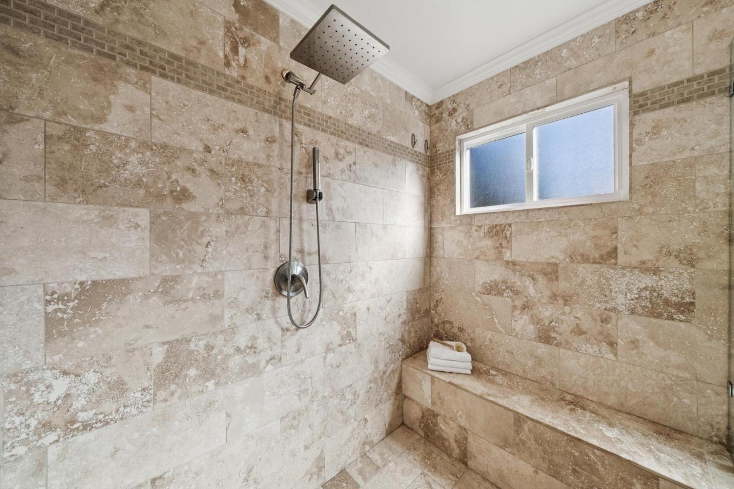 Detail Gallery Image 34 of 77 For 15146 Stratford Dr, San Jose,  CA 95124 - 3 Beds | 3 Baths