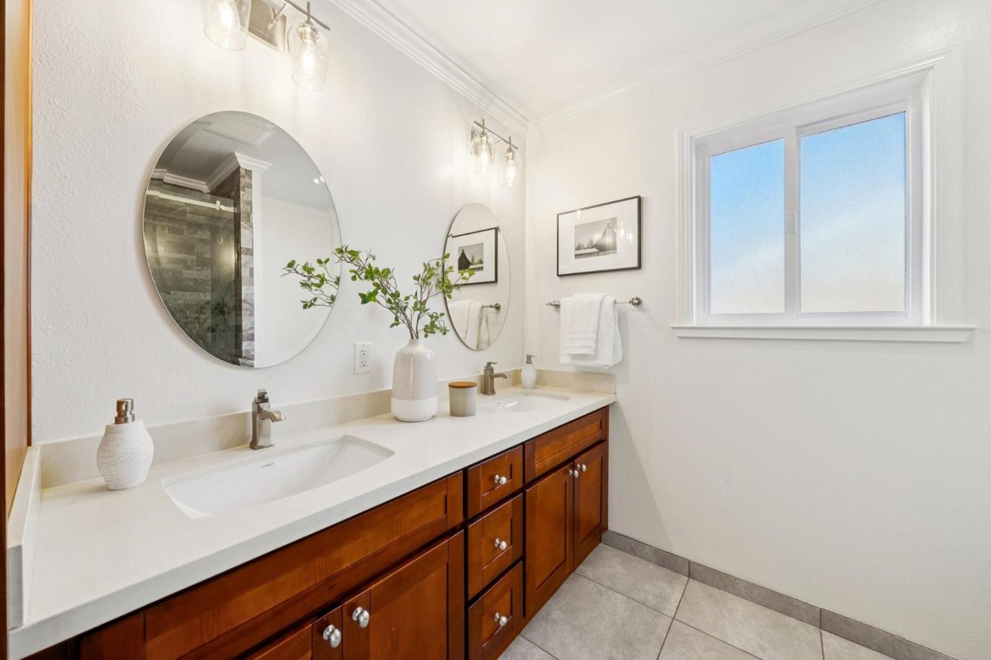 Detail Gallery Image 43 of 77 For 15146 Stratford Dr, San Jose,  CA 95124 - 3 Beds | 3 Baths