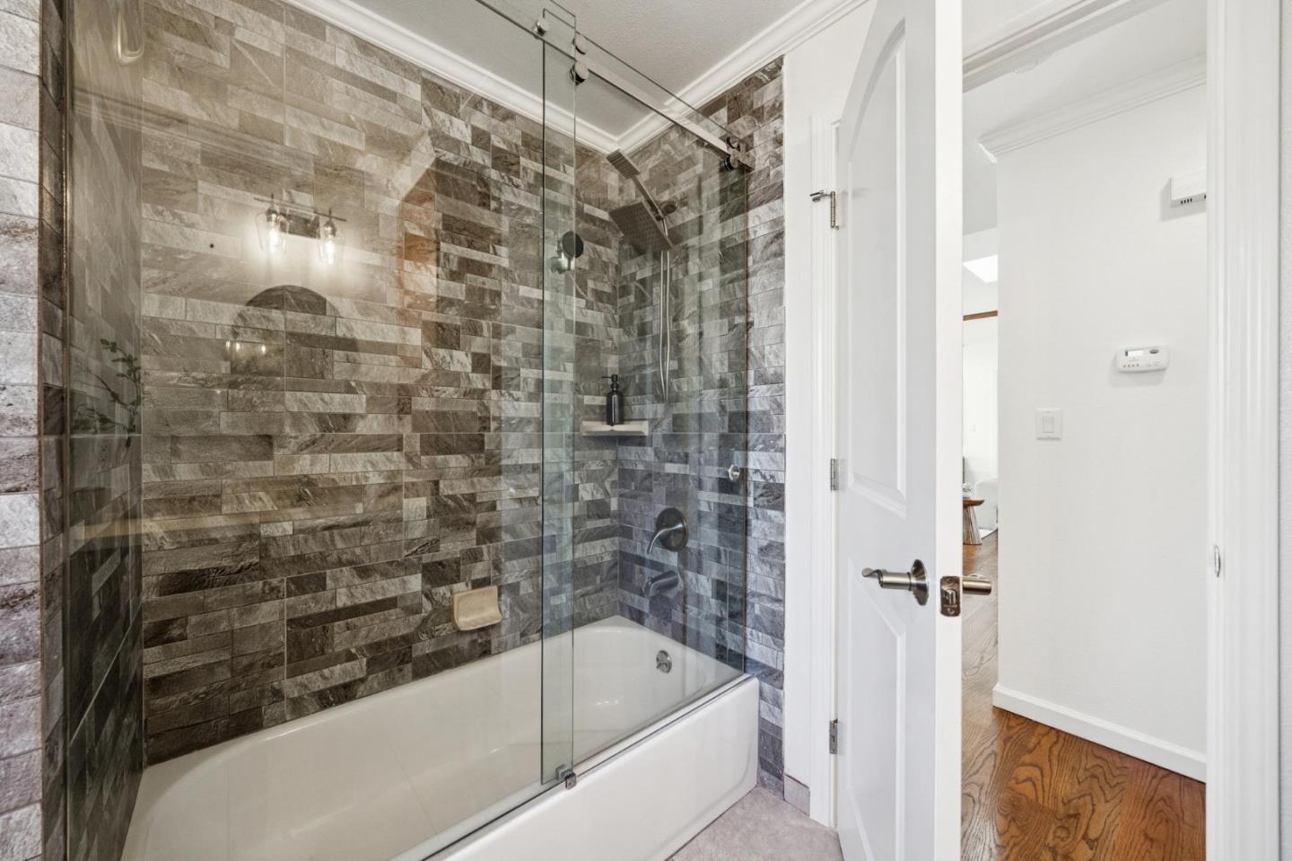 Detail Gallery Image 45 of 77 For 15146 Stratford Dr, San Jose,  CA 95124 - 3 Beds | 3 Baths