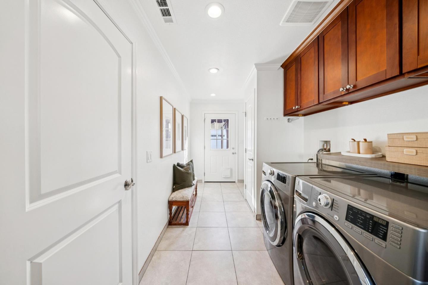 Detail Gallery Image 48 of 77 For 15146 Stratford Dr, San Jose,  CA 95124 - 3 Beds | 3 Baths