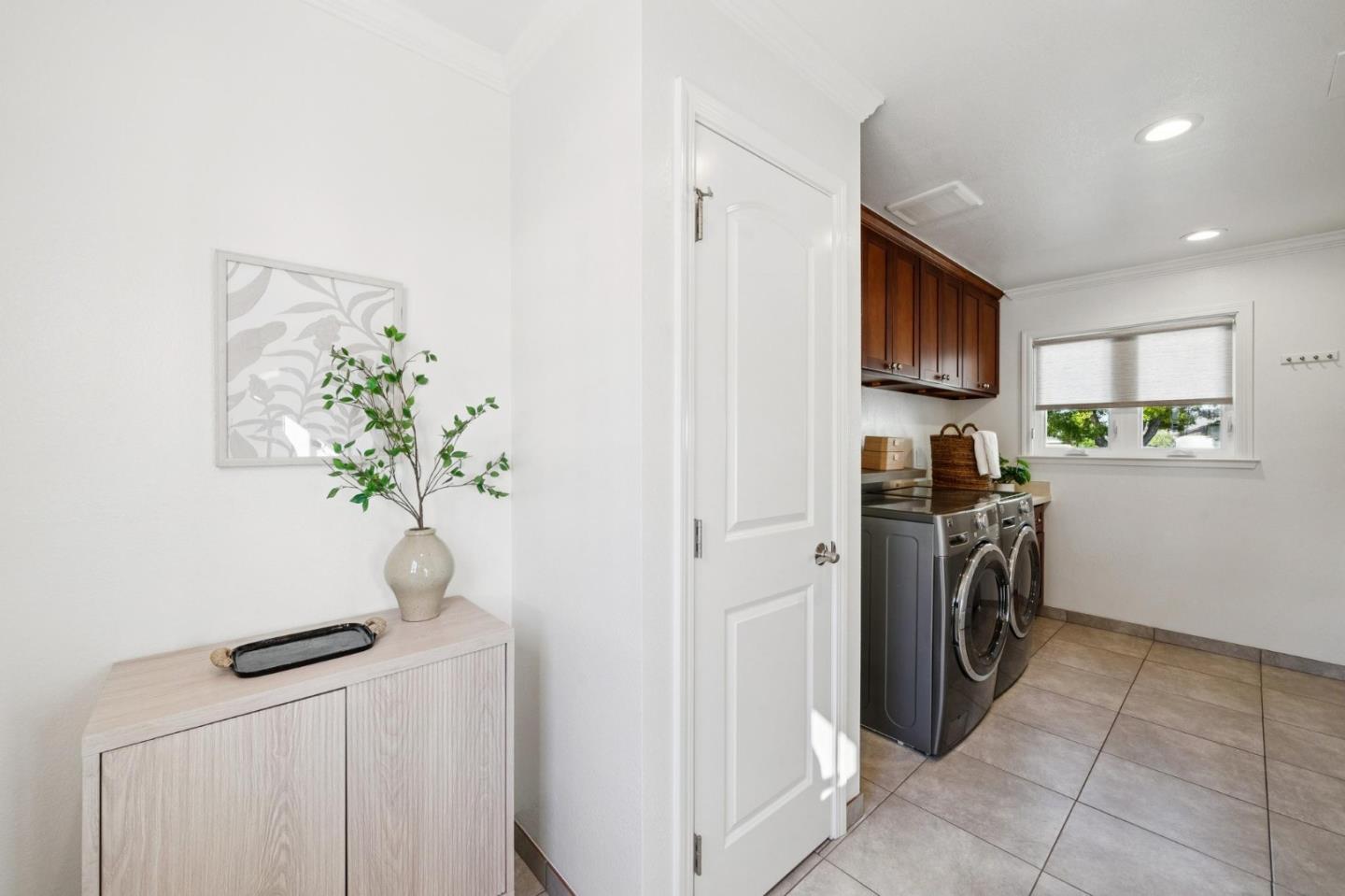 Detail Gallery Image 49 of 77 For 15146 Stratford Dr, San Jose,  CA 95124 - 3 Beds | 3 Baths