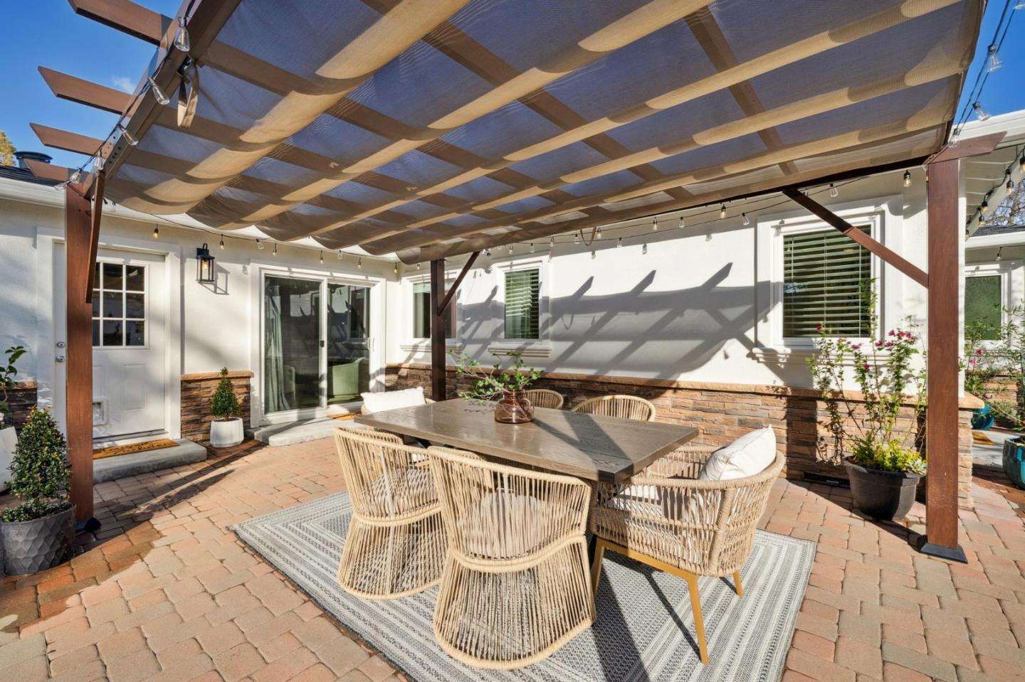 Detail Gallery Image 52 of 77 For 15146 Stratford Dr, San Jose,  CA 95124 - 3 Beds | 3 Baths