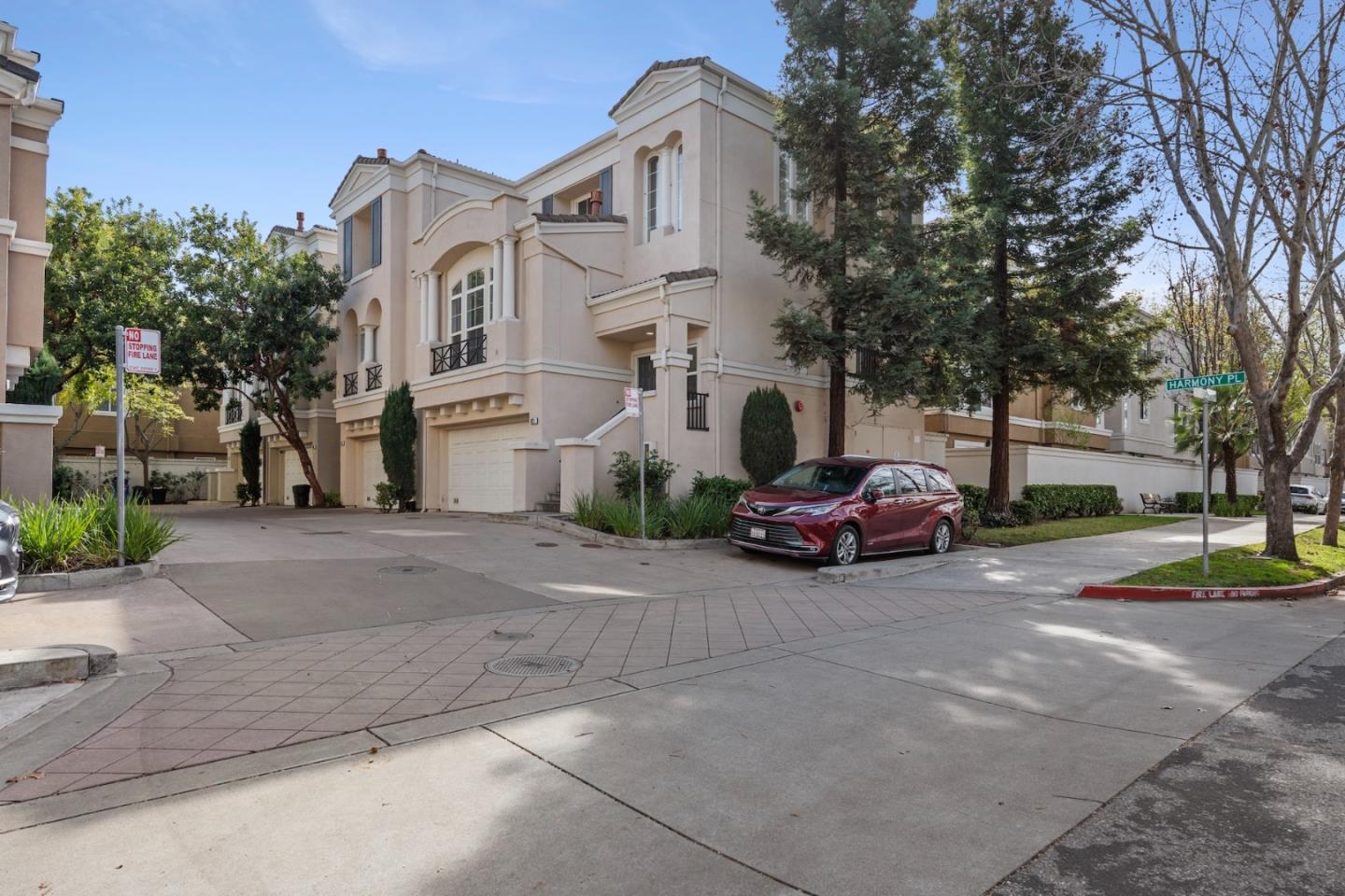 Detail Gallery Image 2 of 30 For 839 Harmony Pl, Milpitas,  CA 95035 - 4 Beds | 3/1 Baths