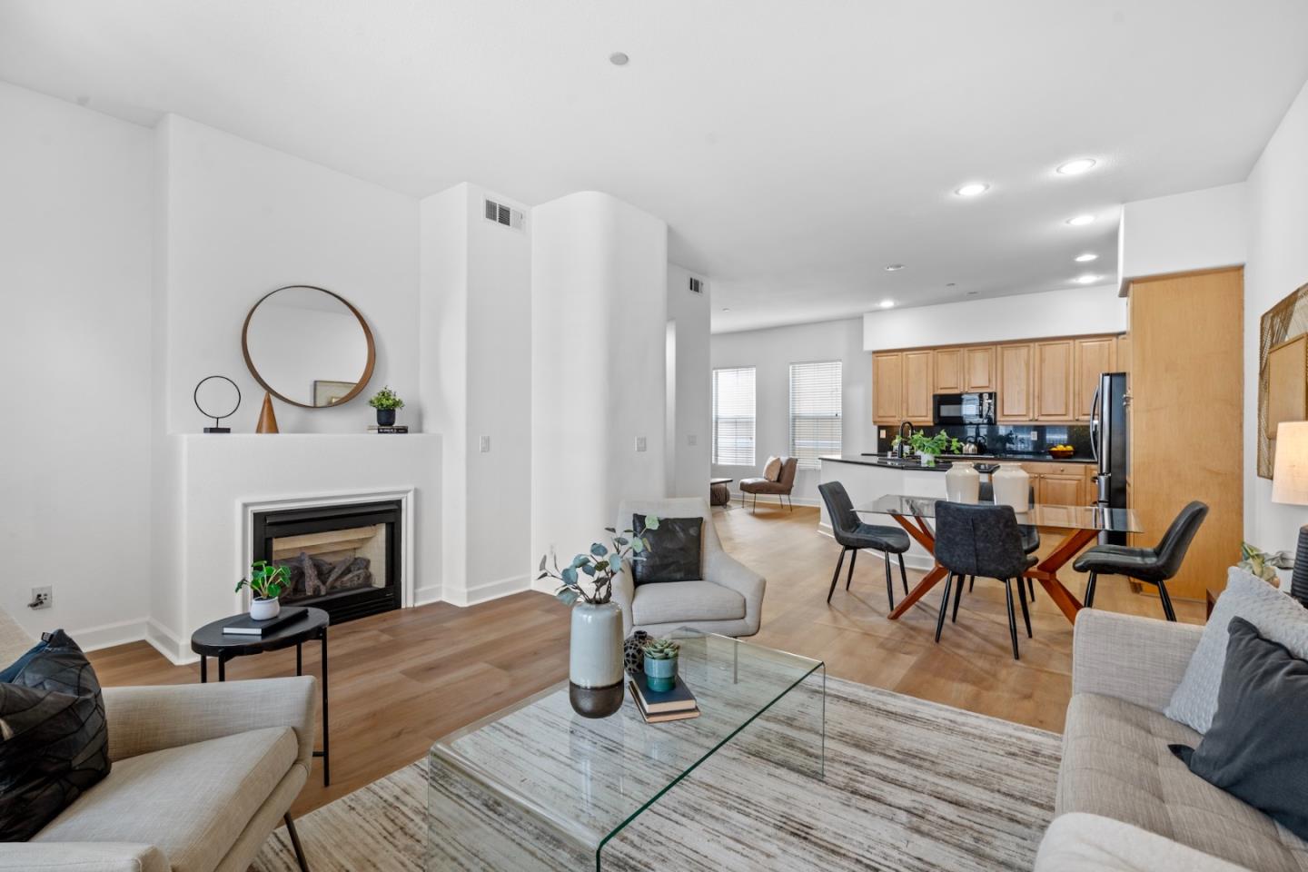 Detail Gallery Image 4 of 30 For 839 Harmony Pl, Milpitas,  CA 95035 - 4 Beds | 3/1 Baths