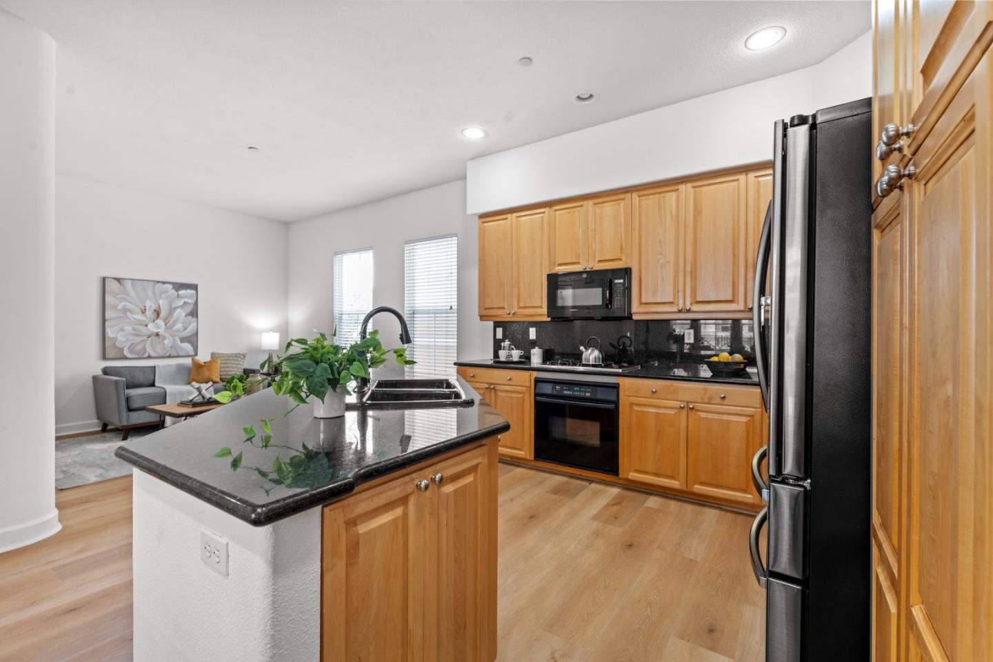 Detail Gallery Image 5 of 30 For 839 Harmony Pl, Milpitas,  CA 95035 - 4 Beds | 3/1 Baths