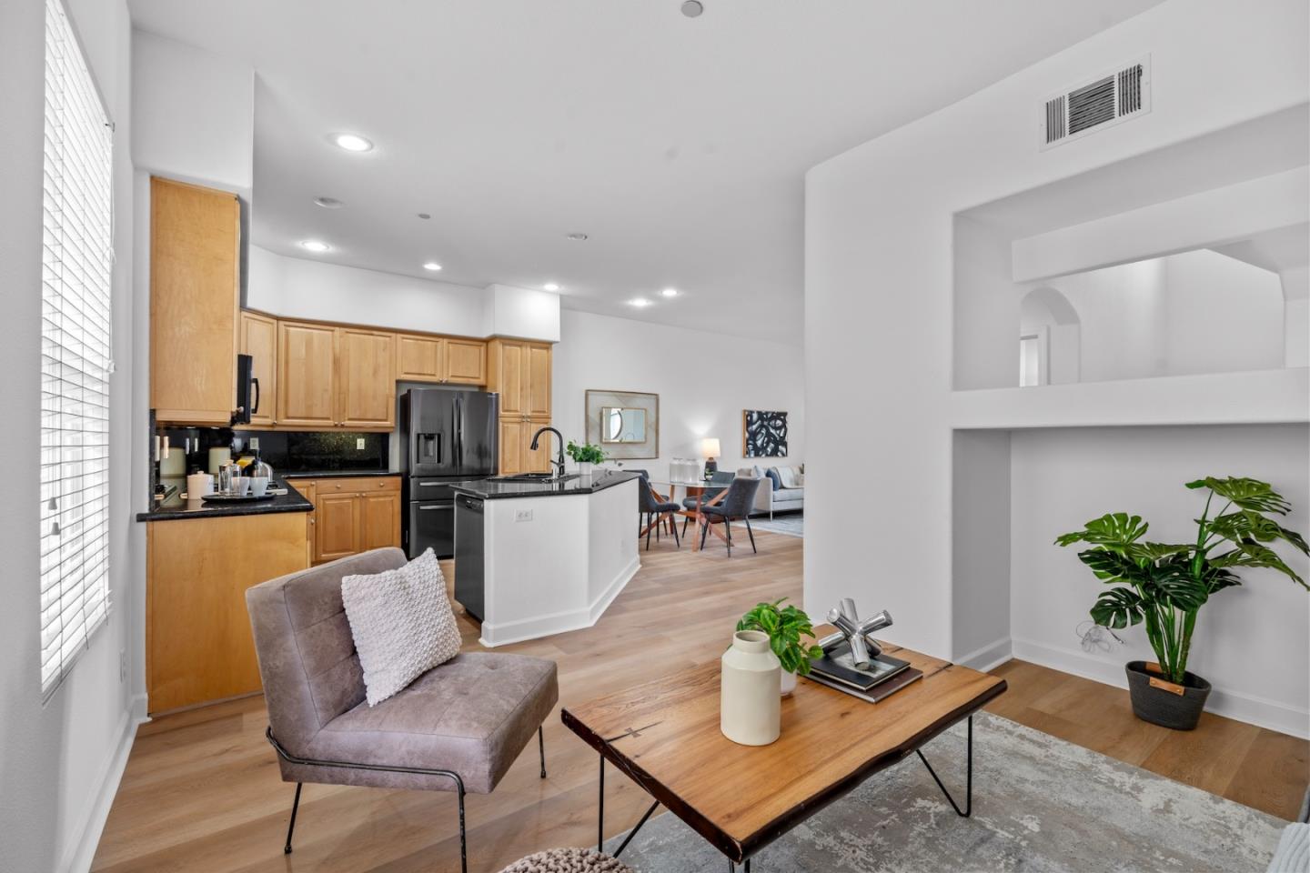 Detail Gallery Image 9 of 30 For 839 Harmony Pl, Milpitas,  CA 95035 - 4 Beds | 3/1 Baths