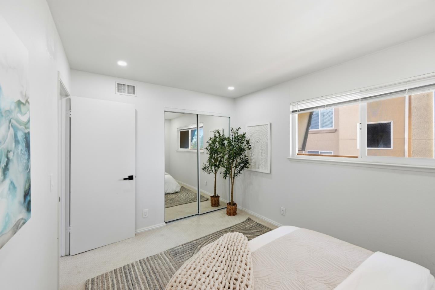 Detail Gallery Image 20 of 36 For 2728 Kilconway Ln, South San Francisco,  CA 94080 - 2 Beds | 1/1 Baths