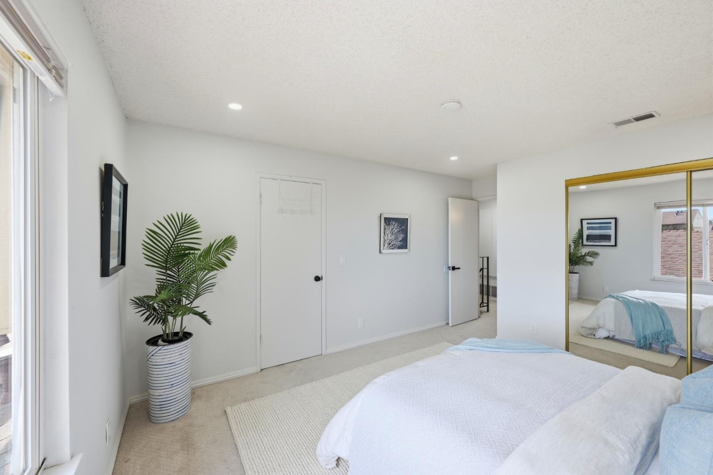 Detail Gallery Image 24 of 36 For 2728 Kilconway Ln, South San Francisco,  CA 94080 - 2 Beds | 1/1 Baths